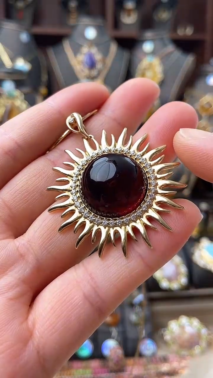 【闪购商品】琥珀颈饰银S925镶嵌吊坠