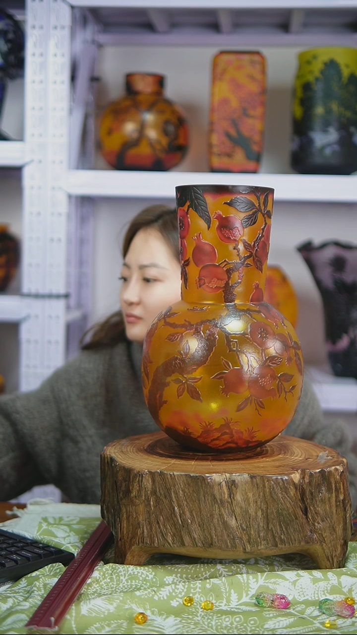 琉璃一***果石榴树花瓶格雷