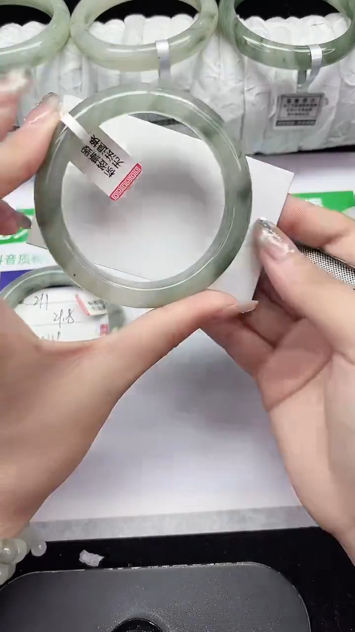 未镶嵌手镯石英质玉212-56/57