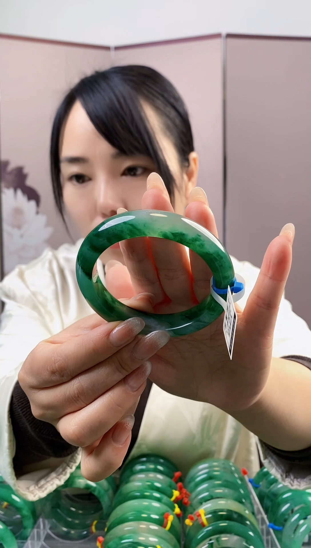 【闪购商品】石英质玉手镯未镶嵌8