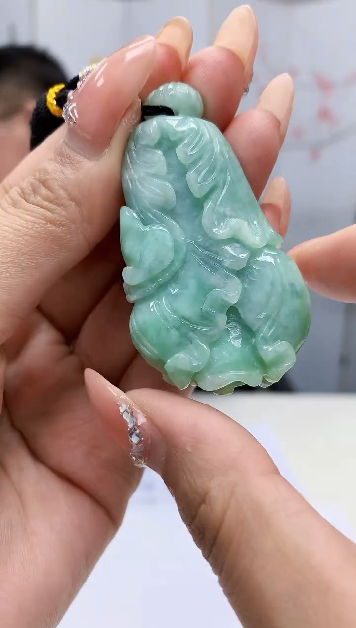 【闪购商品】定制翡翠未镶嵌5152MM-毛货挂件47