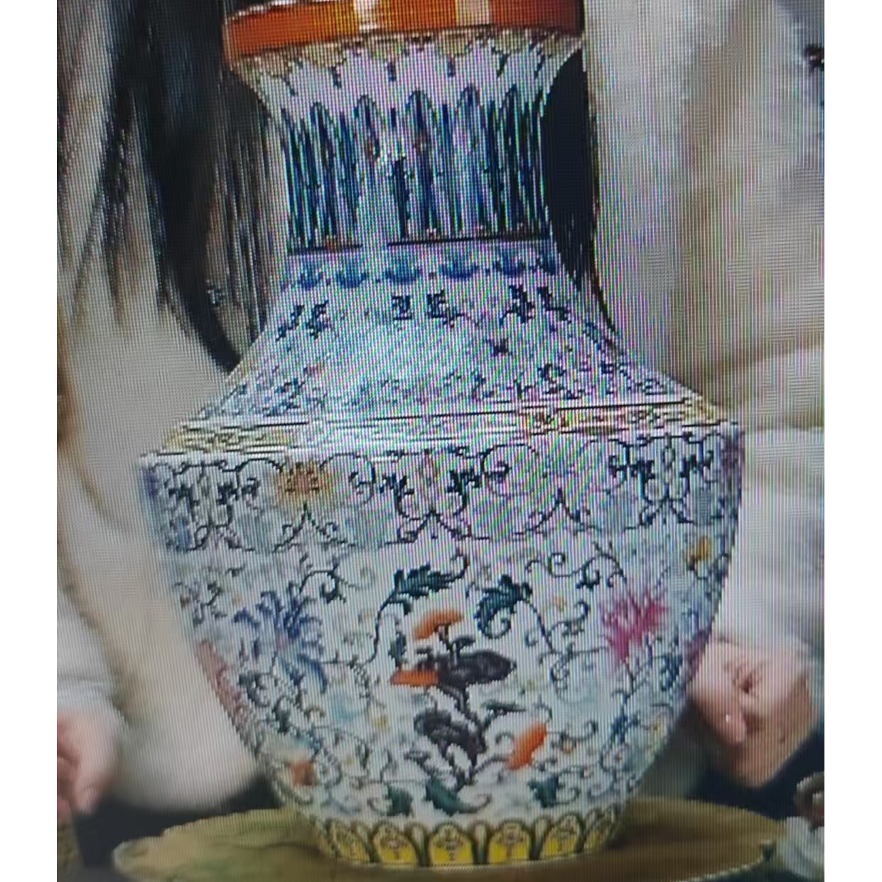 粉彩尊.............