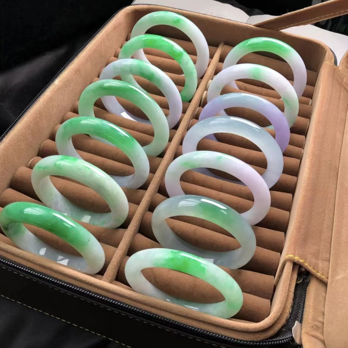 （拍对应价格)直播专用——缅甸翡翠手镯多样性发一