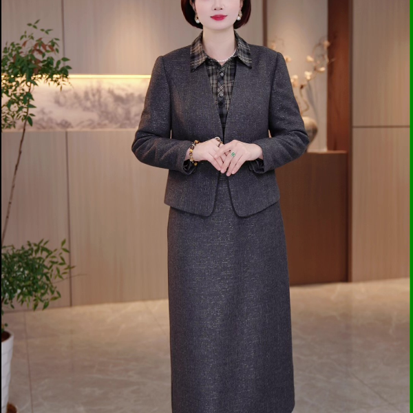 秋冬季真两件季新款大码女装连衣裙遮肉显瘦加肥款显瘦高级感时尚