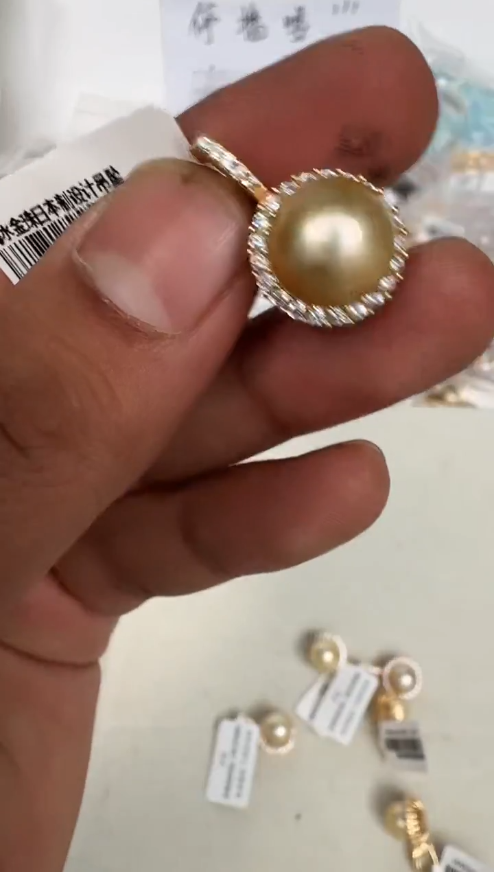 颈饰银S925镶嵌海水珍珠吊坠