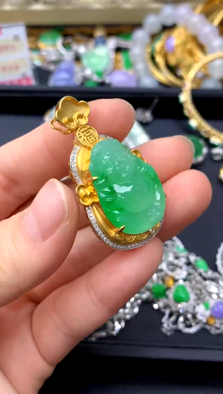 颈饰18K金镶嵌翡翠387-中国好珍宝