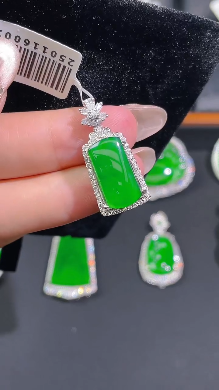 【闪购商品】翡翠颈饰银S925镶嵌天然A货翡翠多样性发一