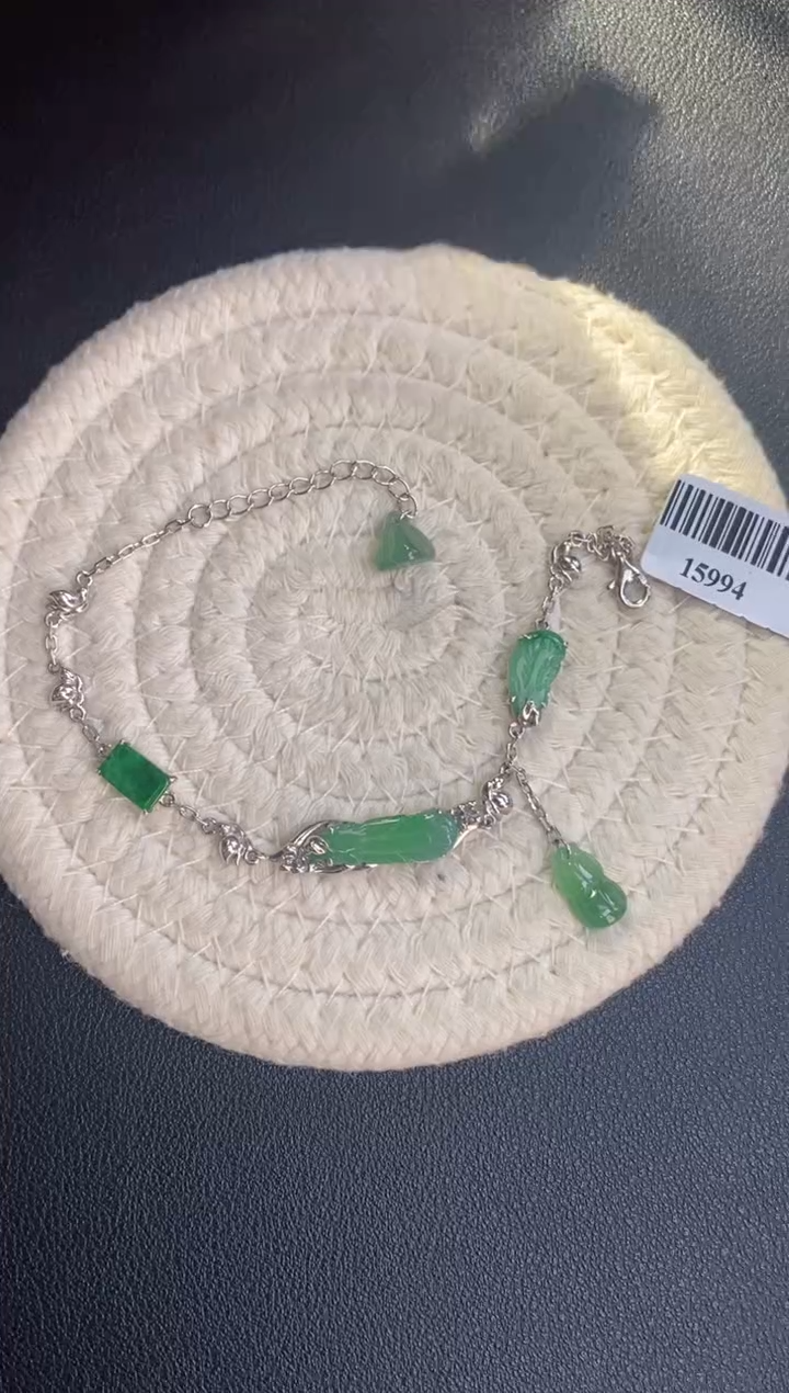 颈饰银S925镶嵌翡翠净货15994