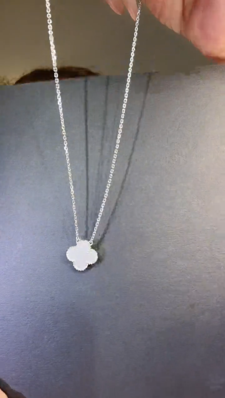 18K金镶嵌贝壳（贝母）项链白色单花项链