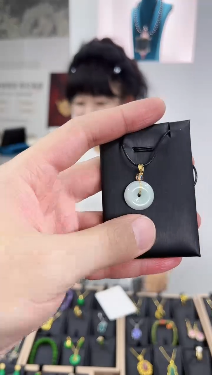 【闪购商品】翡翠颈饰未镶嵌213多样性发其一