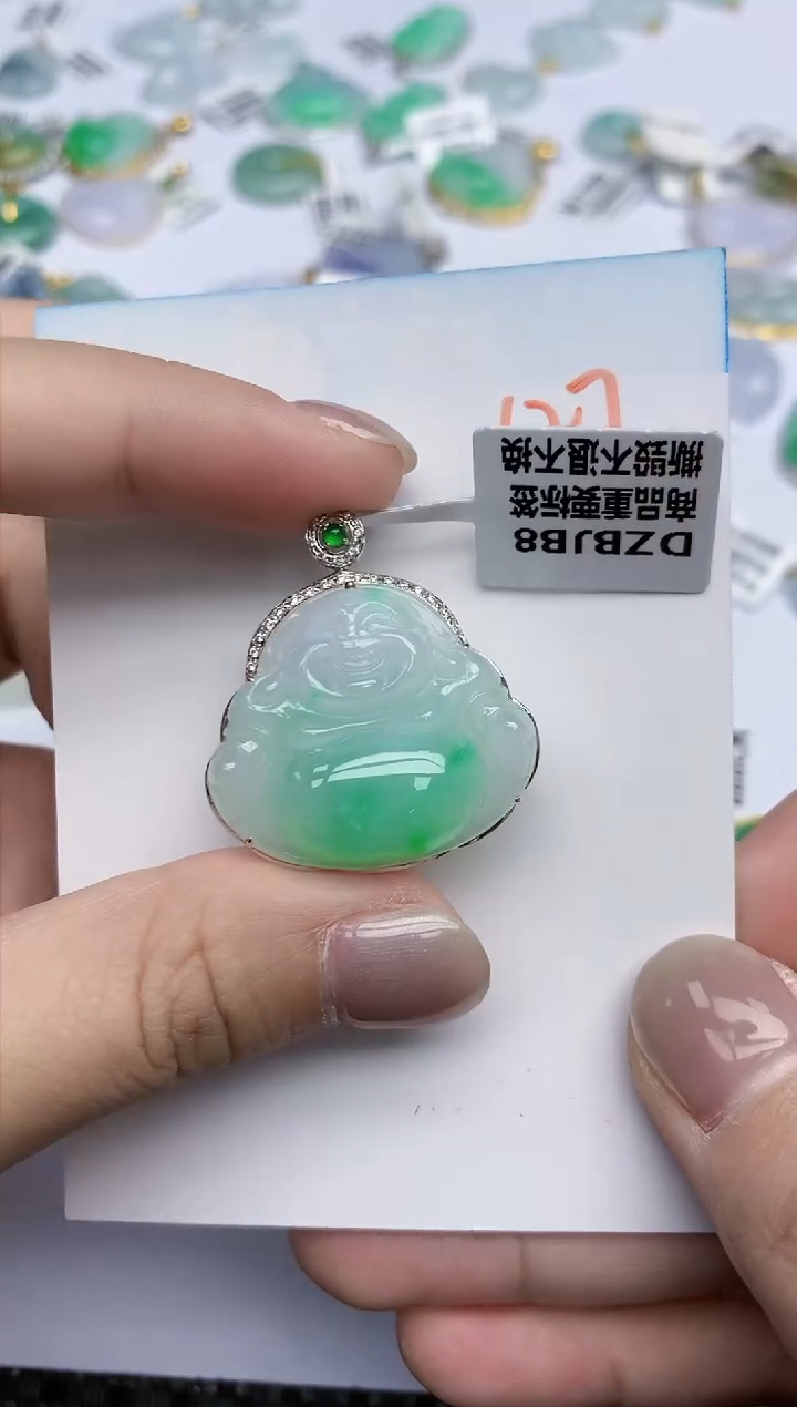 【闪购商品】翡翠挂件18K金镶嵌天然翡翠A货