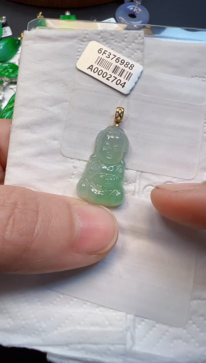 【闪购商品】翡翠吊坠(不含链)18K金镶嵌吊坠