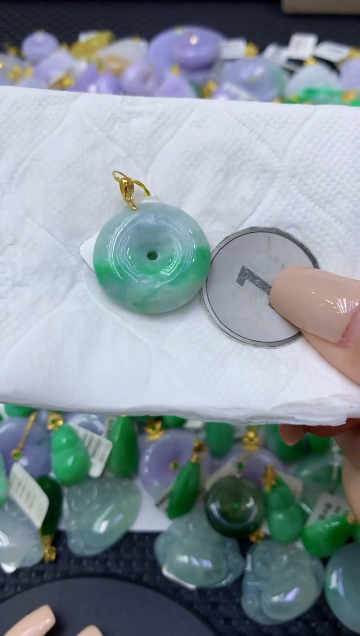 颈饰未镶嵌翡翠天然缅甸翡翠A货