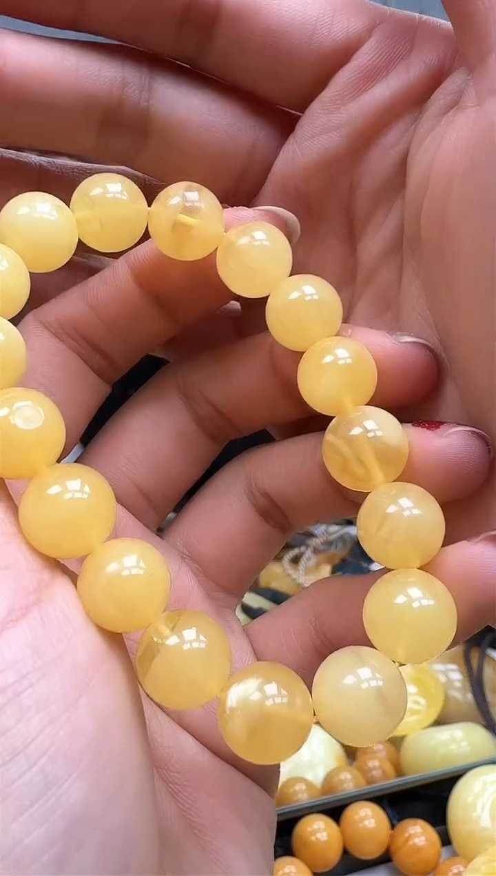 【闪购商品】琥珀裸石未镶嵌手串