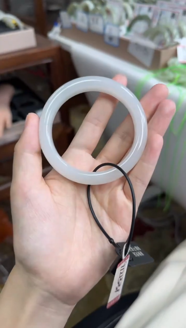 未镶嵌手镯和田玉58