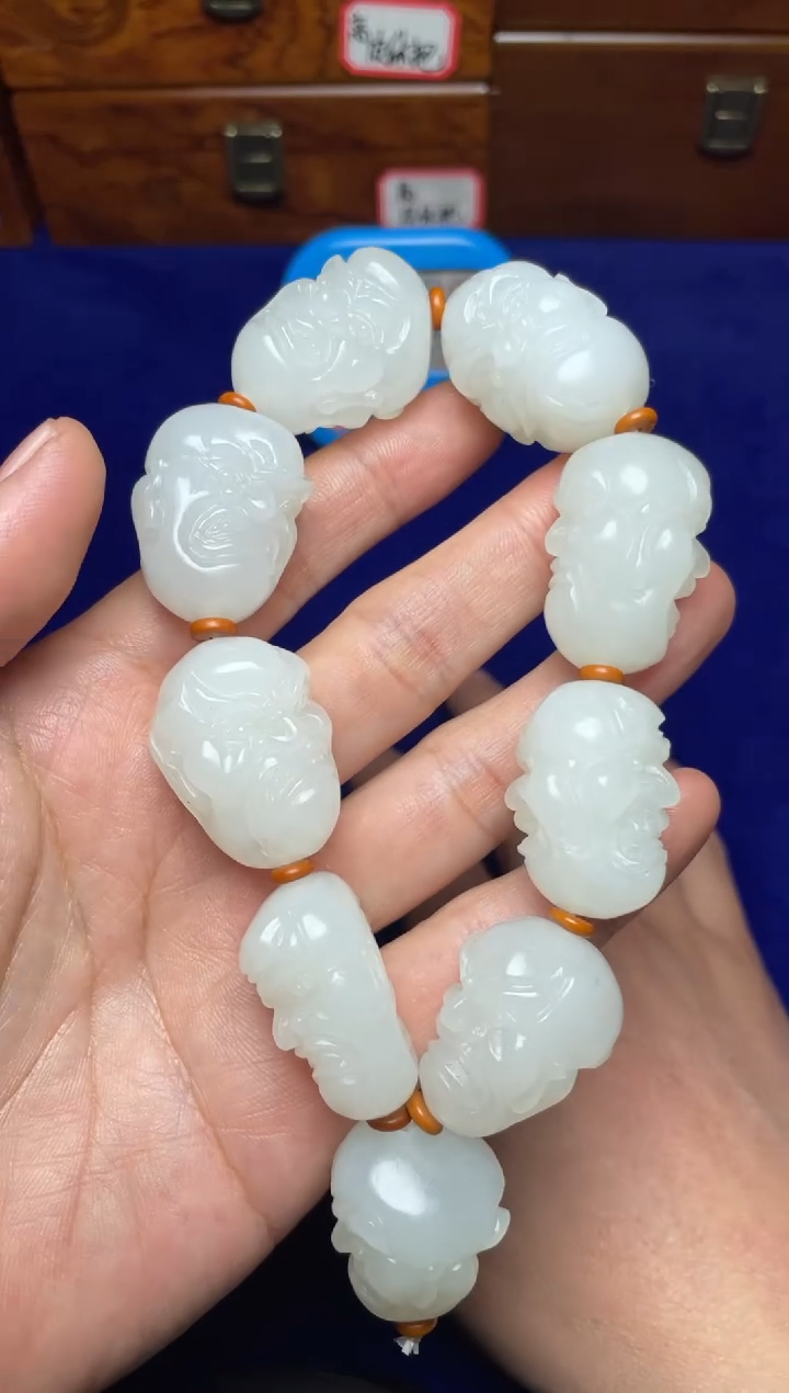 未镶嵌手链和田玉武****数和田玉