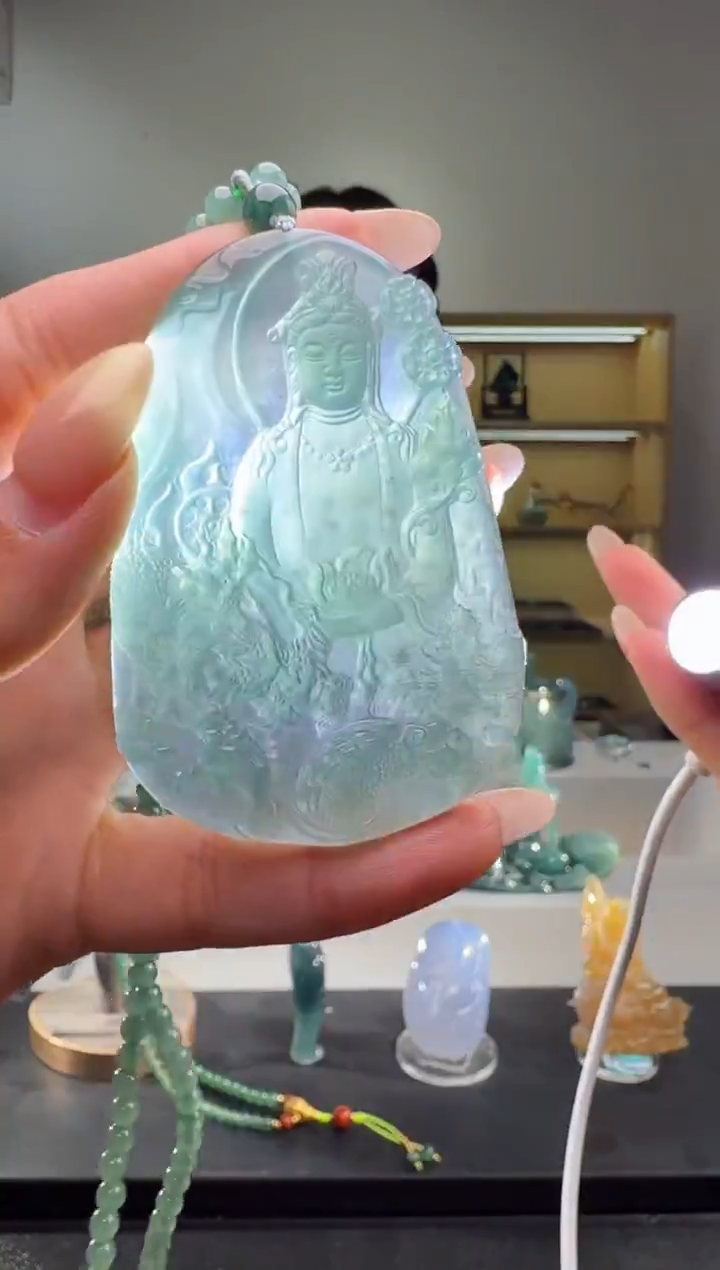 吊坠(不含链)未镶嵌翡翠观音