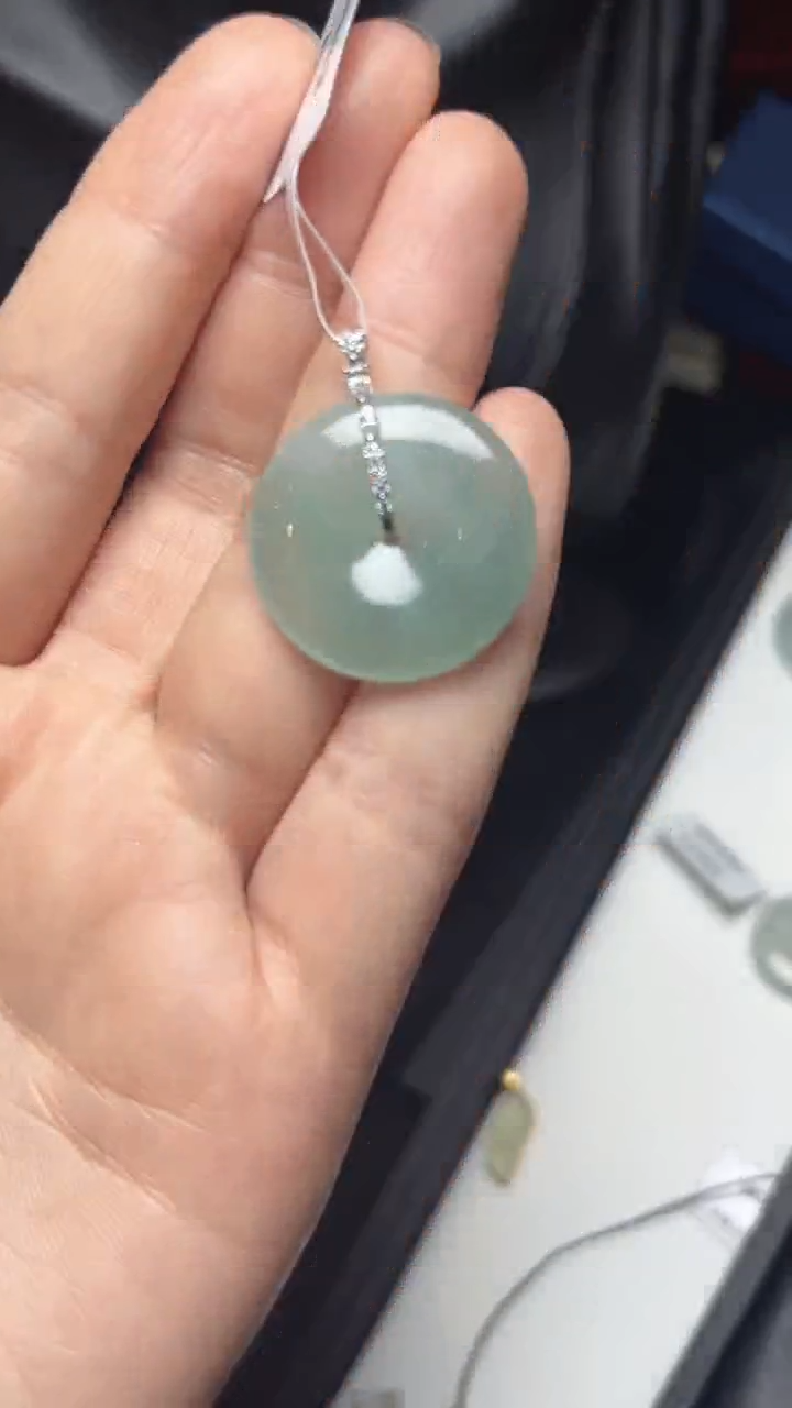 颈饰18K金镶嵌翡翠翡翠平安扣