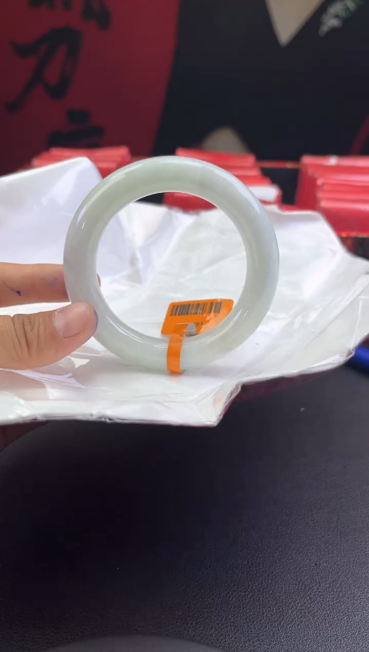 【闪购商品】翡翠手镯未镶嵌翡翠手镯11