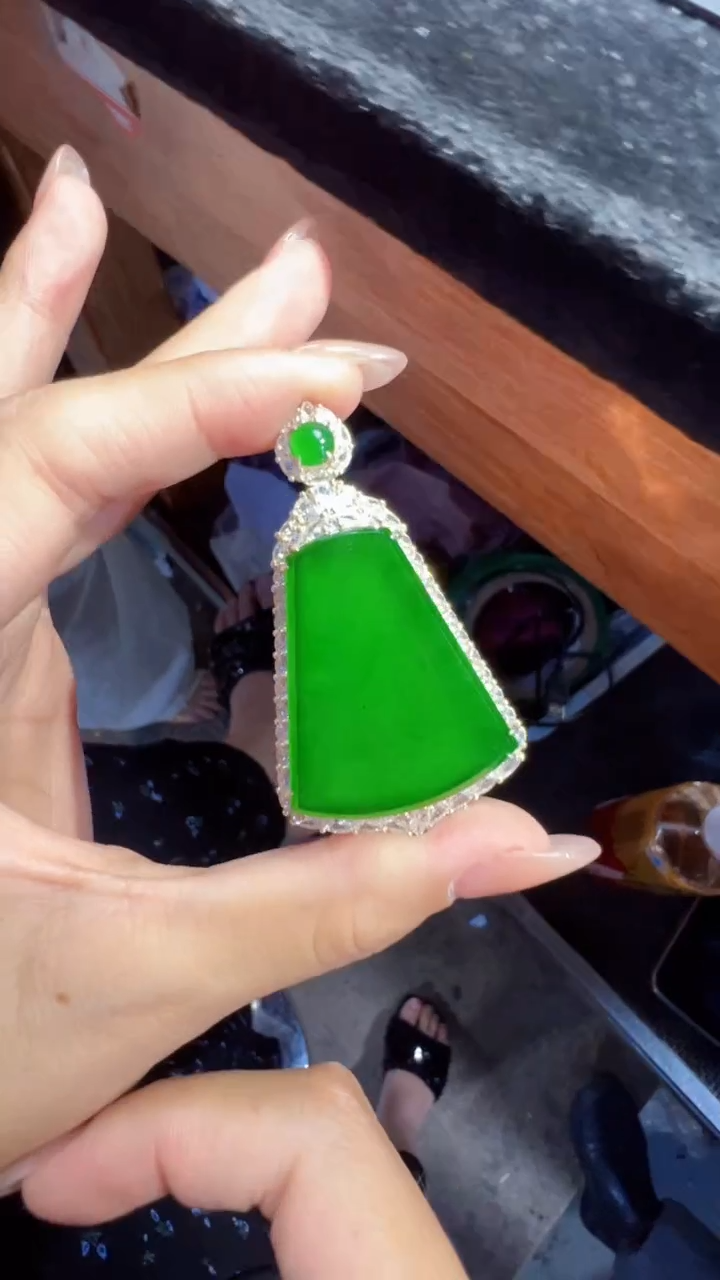 定制翡翠未镶嵌无事牌1