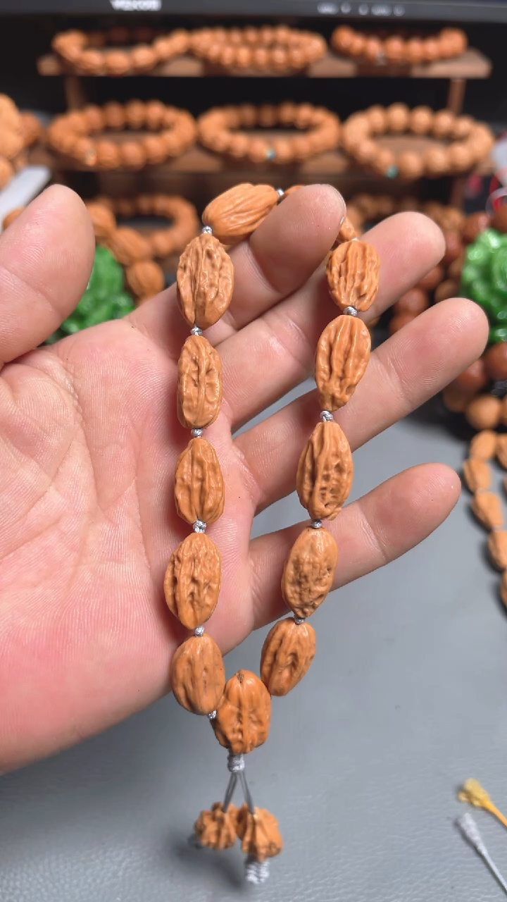 【闪购商品】文玩核桃把件文玩手串