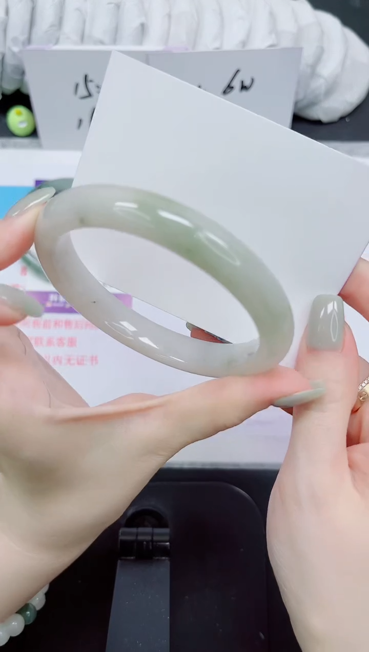 石英质玉未镶嵌手镯106