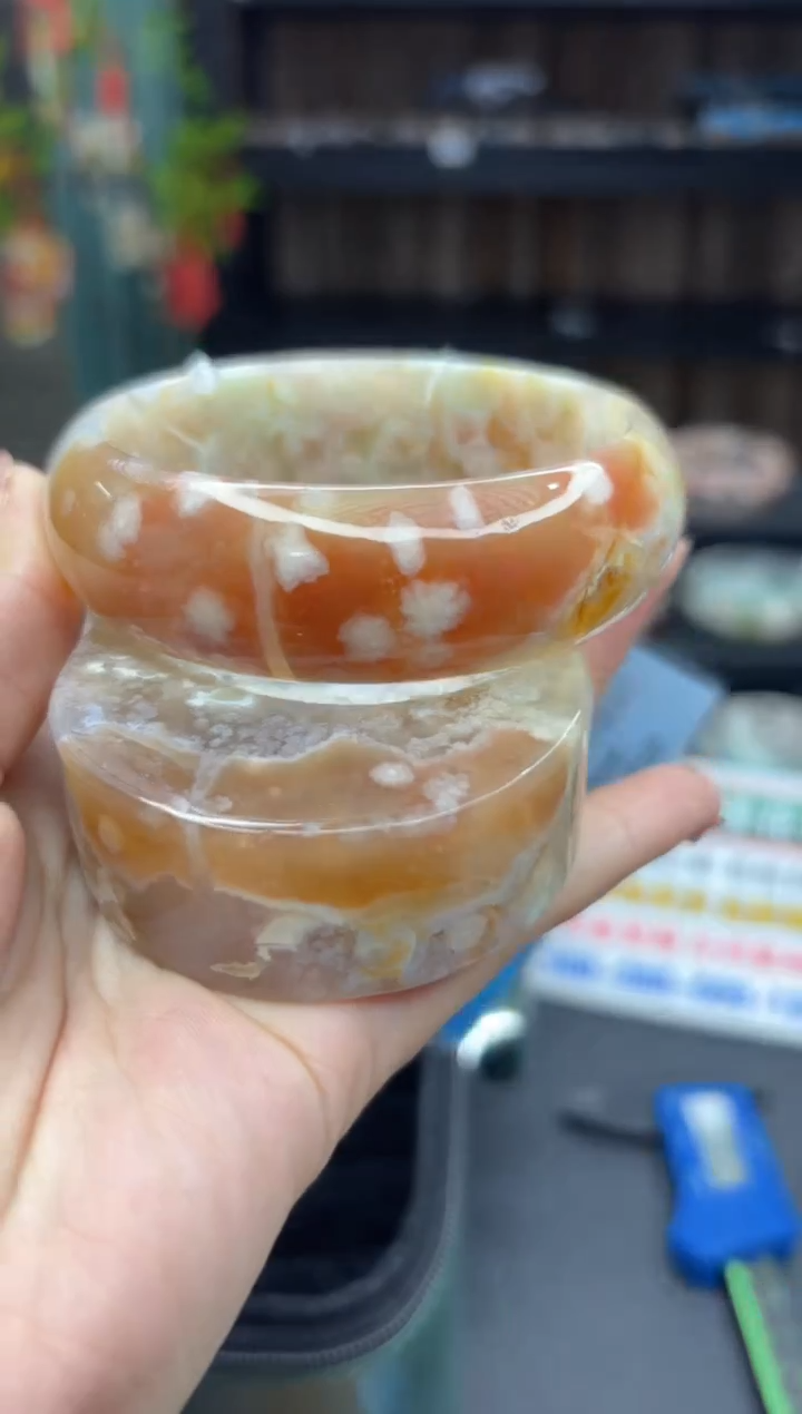 【闪购商品】石英质玉手镯未镶嵌2184（63圈赠送镯心）