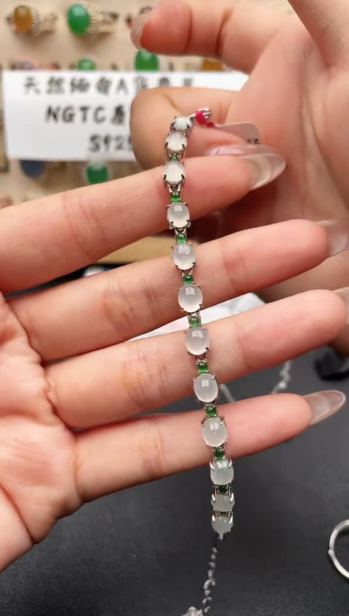 银S925镶嵌手链翡翠一物一证一礼盒