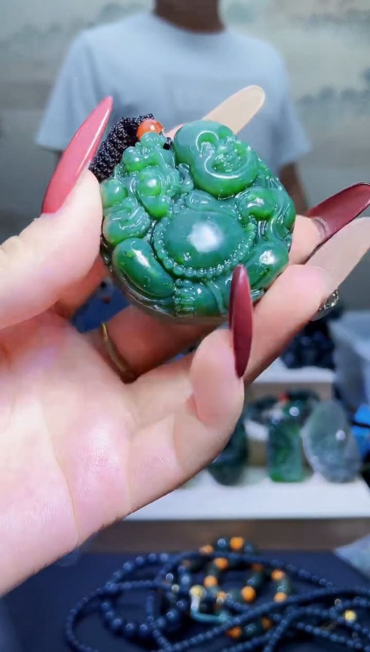 颈饰未镶嵌和田玉1