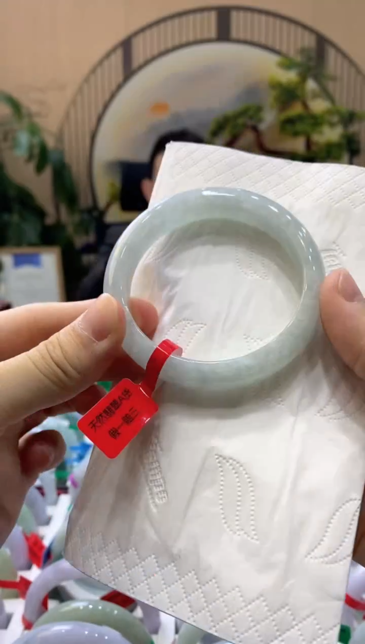 【闪购商品】翡翠手镯未镶嵌00009448