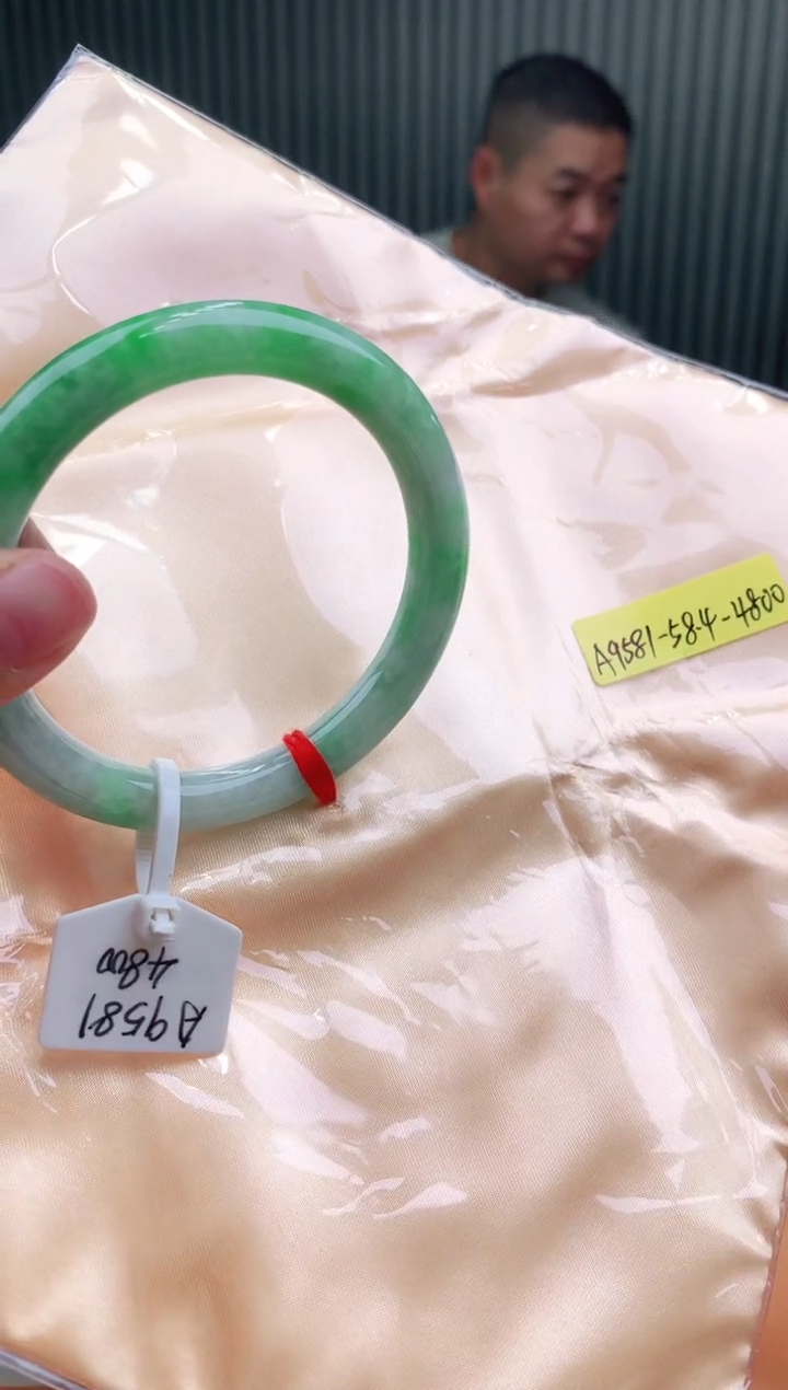 未镶嵌手镯翡翠58+