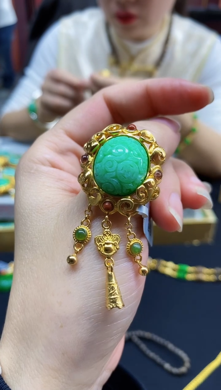 颈饰未镶嵌翡翠翡翠戒指