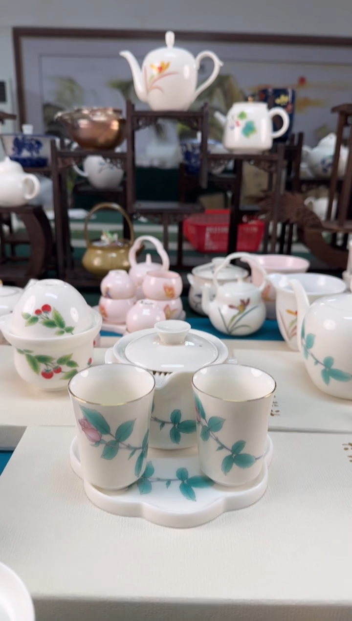 【闪购商品】瓷器 ······.......