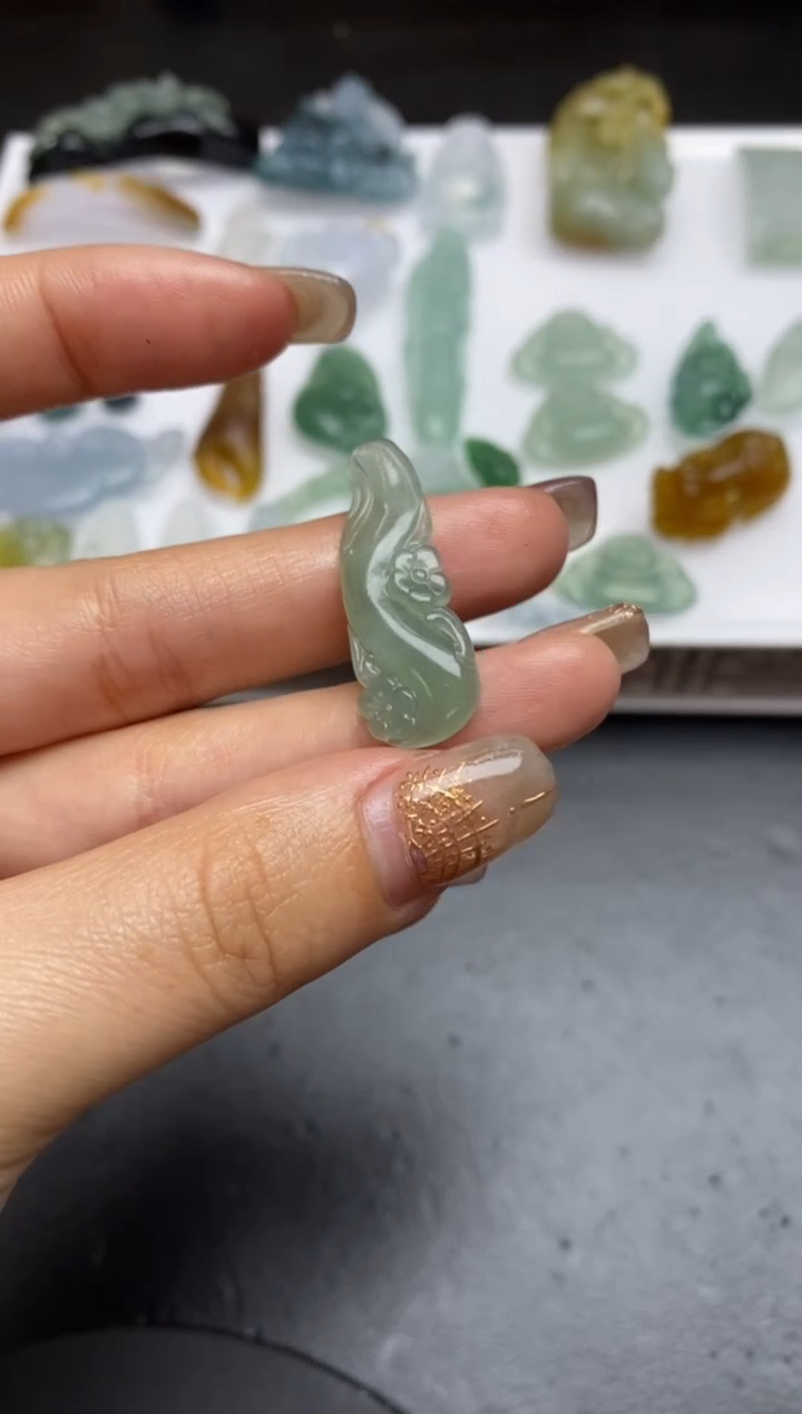 【闪购商品】定制翡翠未镶嵌翡翠毛货~