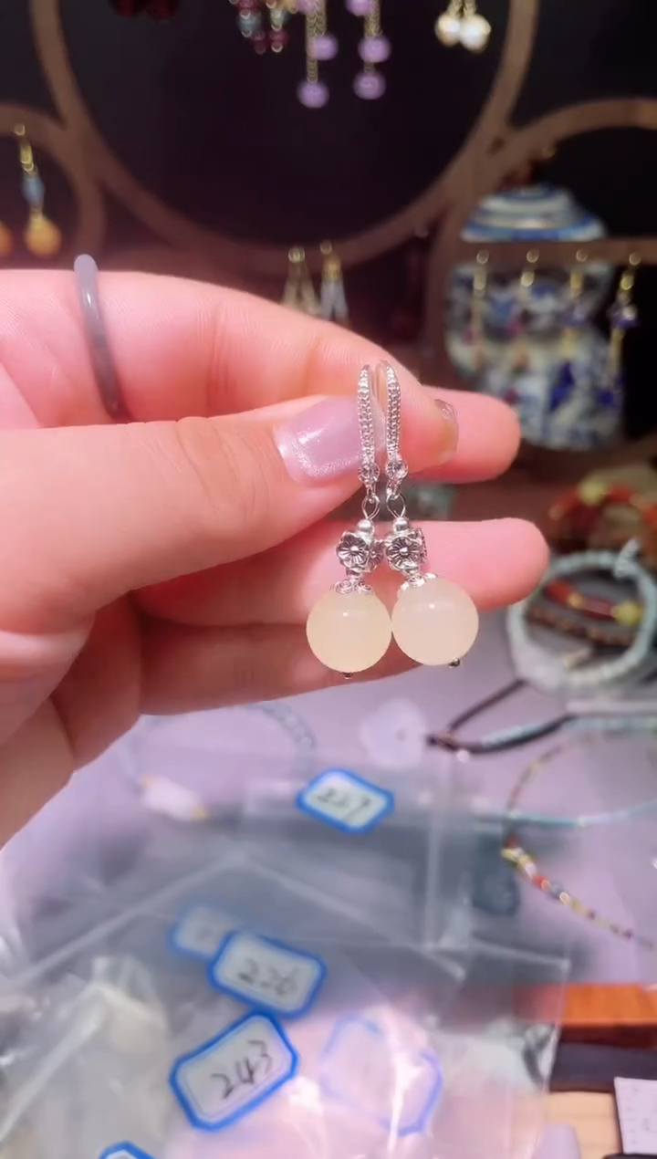 银S925镶嵌和田玉耳饰227000