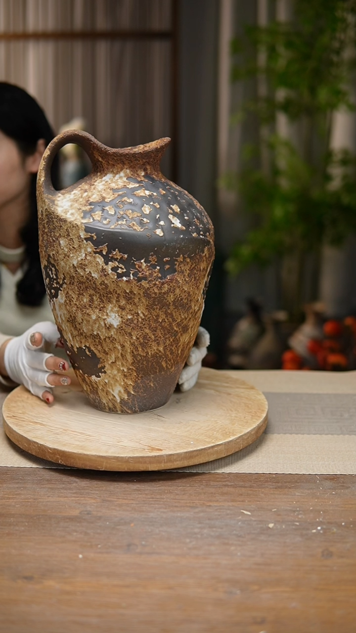 【闪购商品】陶瓷   花器诧寂棕奶壶