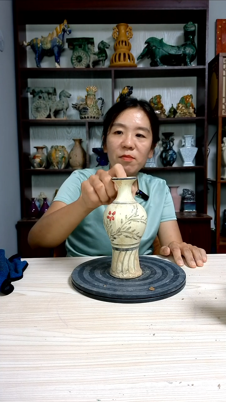 经典精美复古风格瓷器