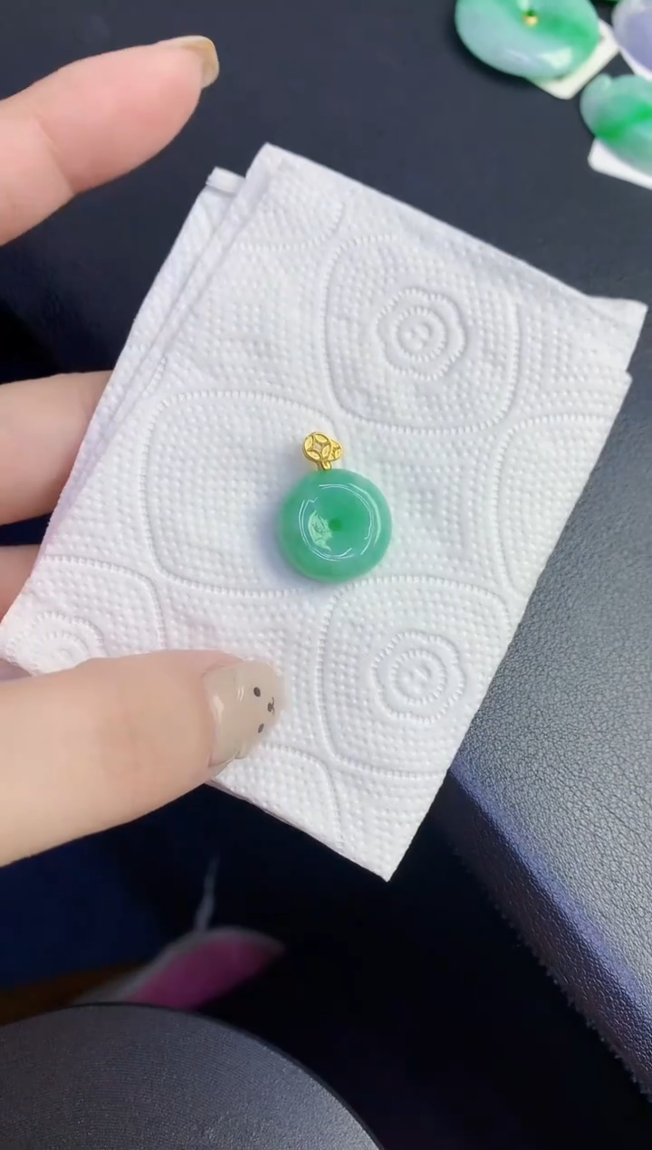 颈饰未镶嵌翡翠缅甸天然翡翠A货