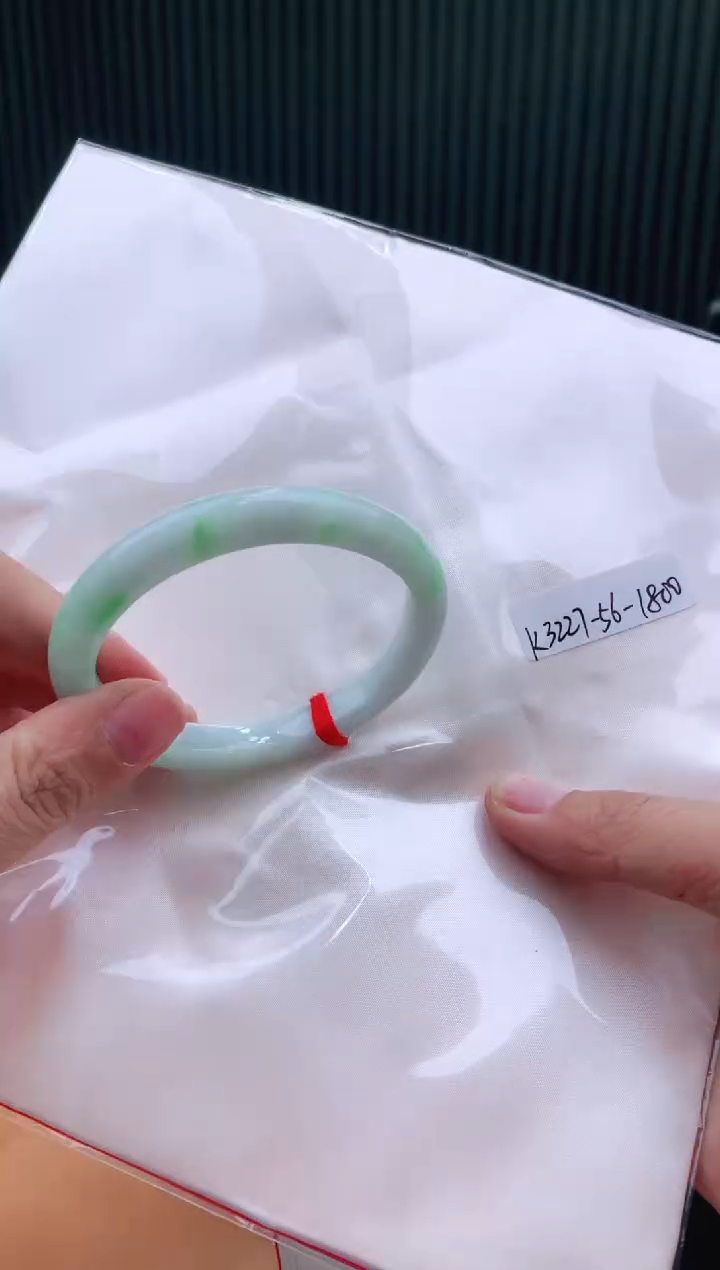 未镶嵌手镯翡翠54