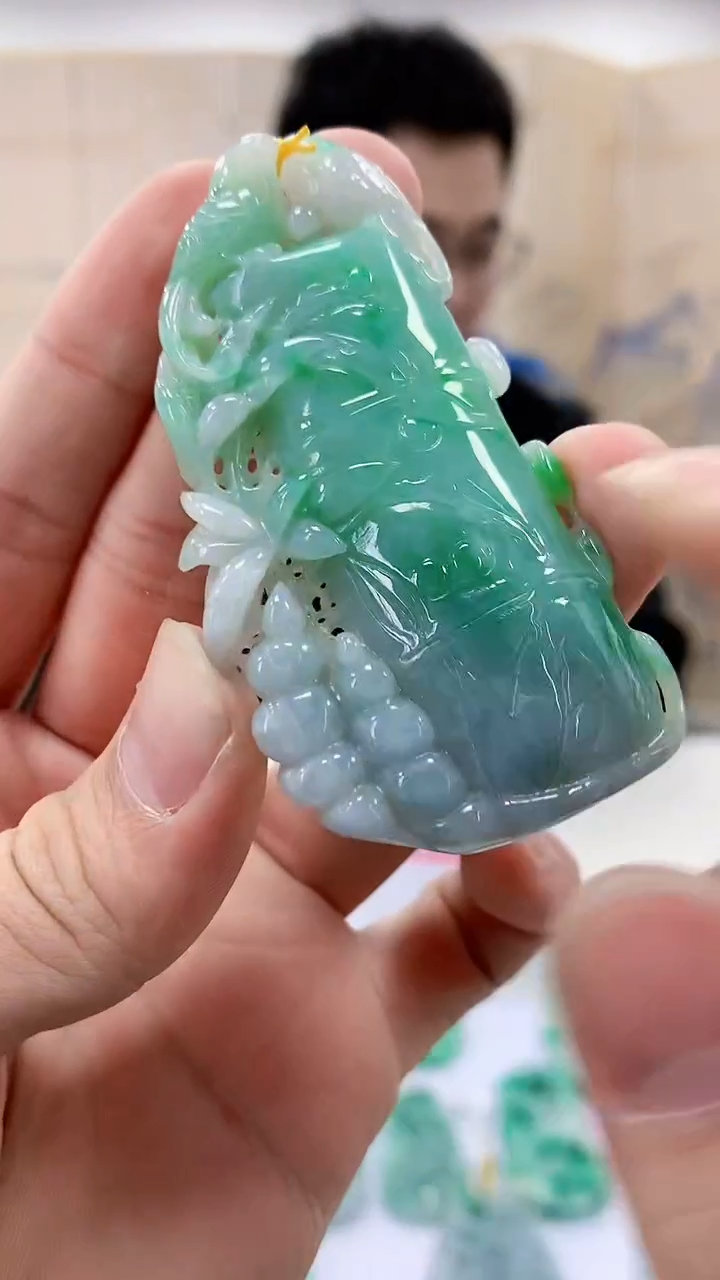 【闪购商品】定制翡翠未镶嵌5153bb-毛货挂件117