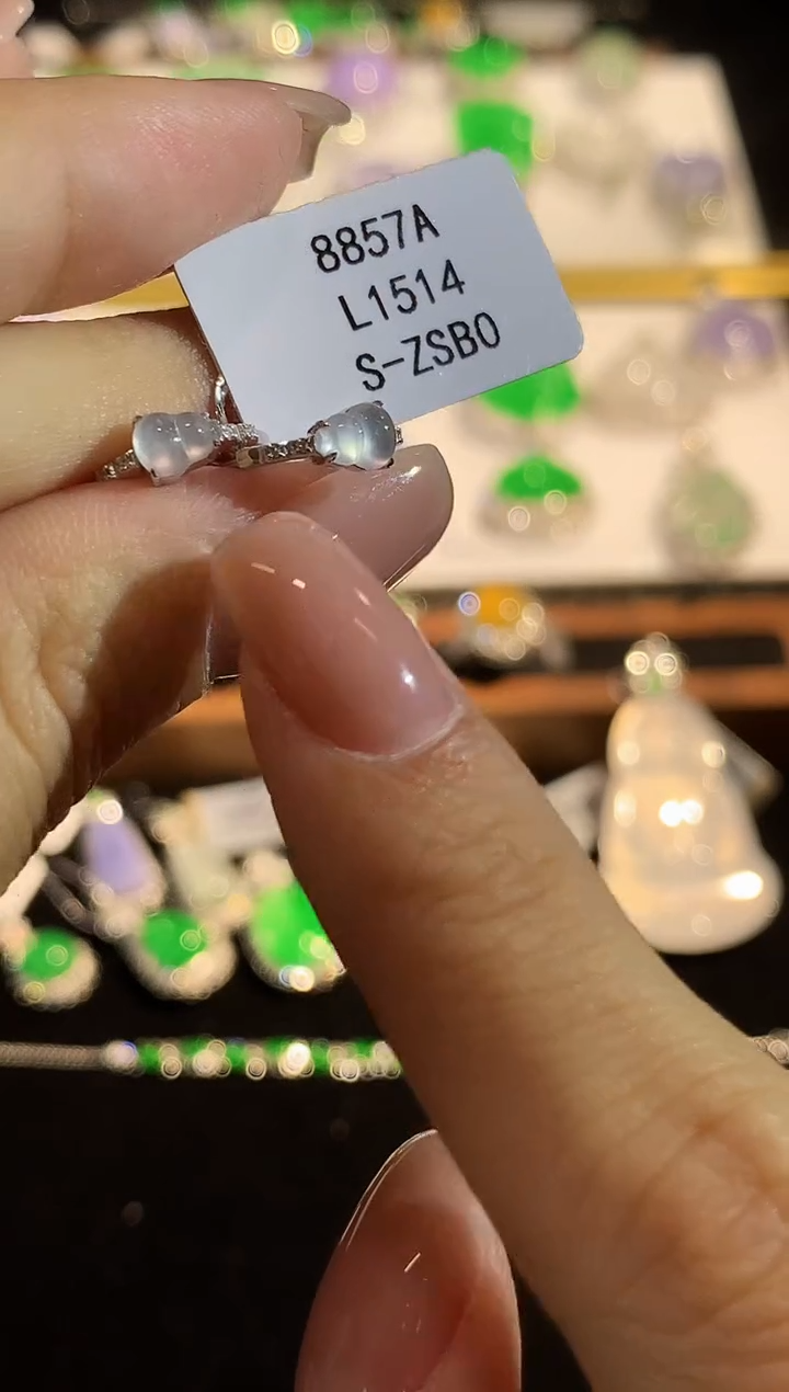 翡翠18K金镶嵌耳饰L1514多样性发其一