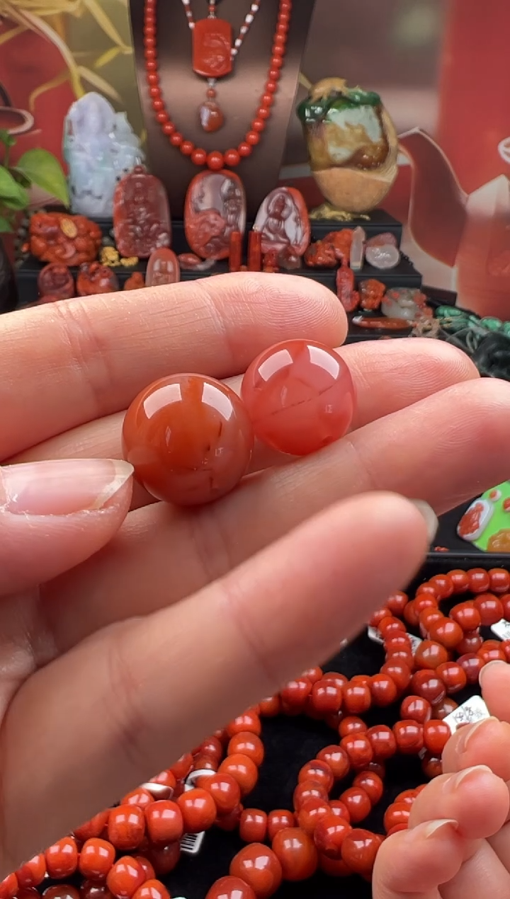 未镶嵌单珠南红玛瑙?**E单珠