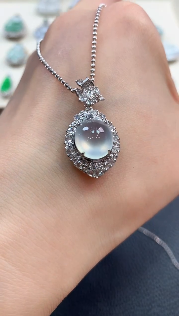 【闪购商品】翡翠吊坠(不含链)18K金镶嵌b124多样性一件发货