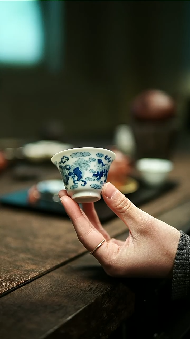 【闪购商品】 青花狮子杯111111111111 