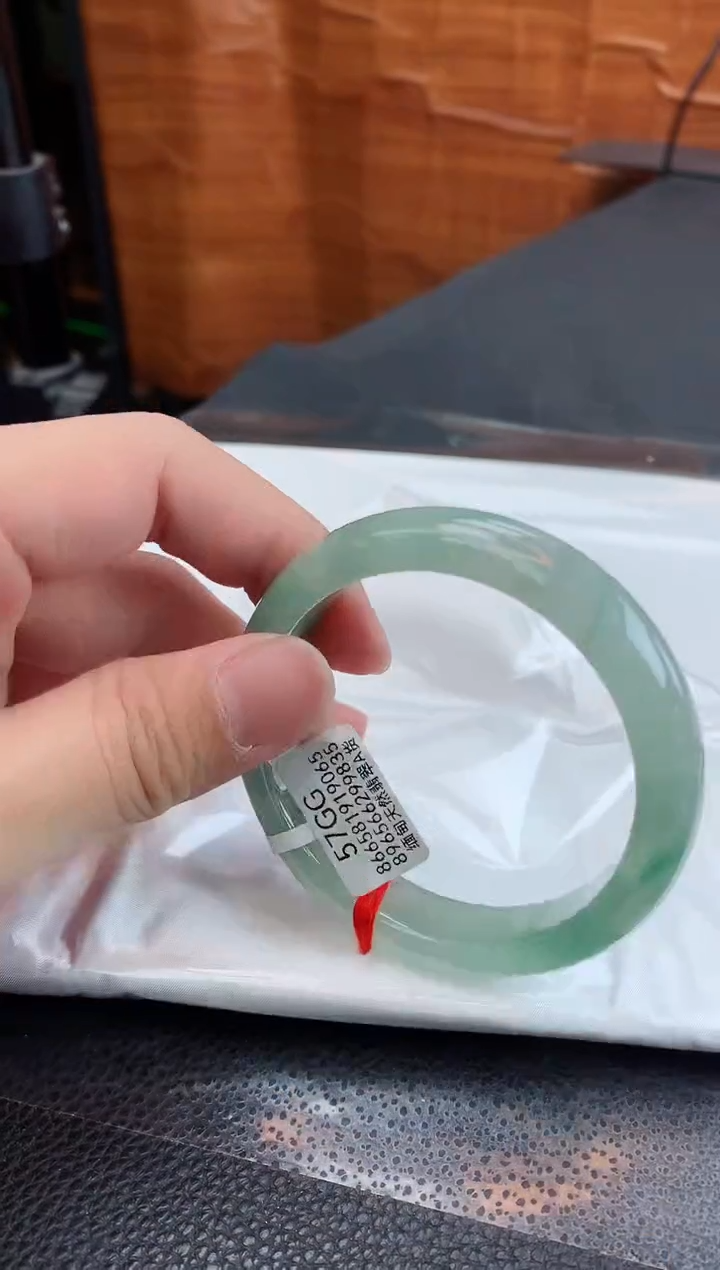 【闪购商品】翡翠手镯未镶嵌缅甸天然翡翠A货手镯