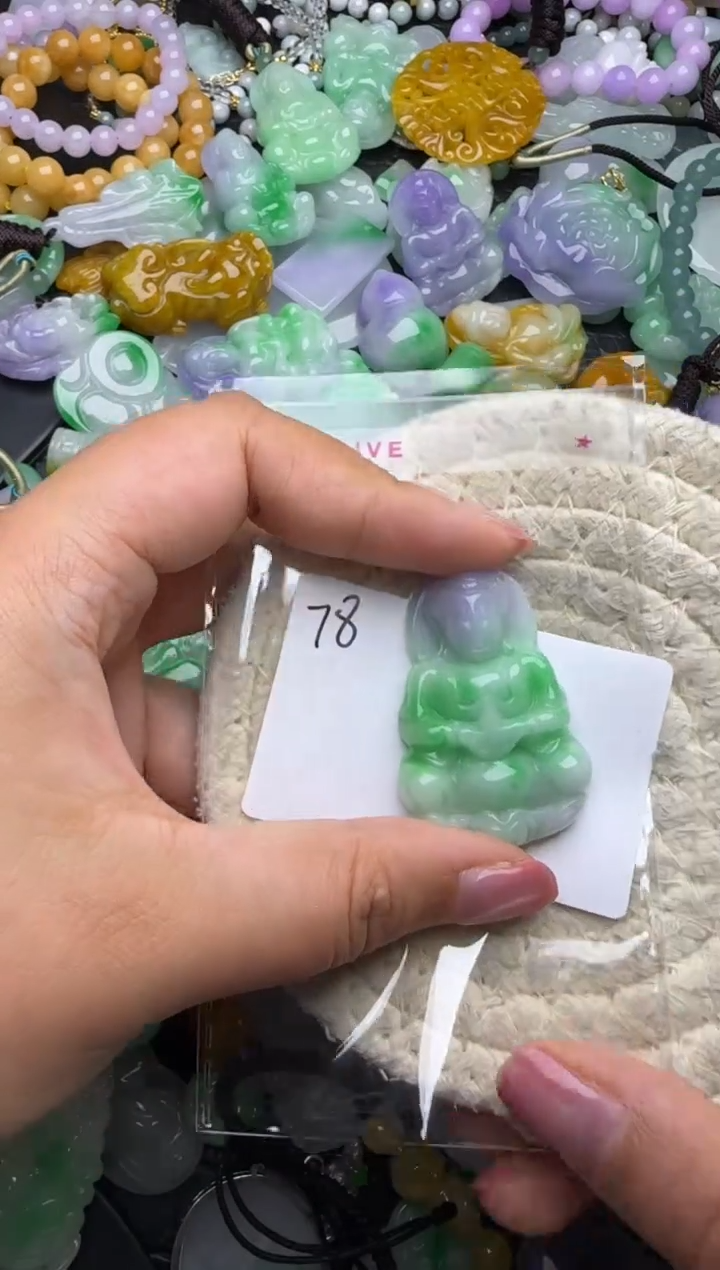 颈饰未镶嵌翡翠天然缅甸翡翠吊坠