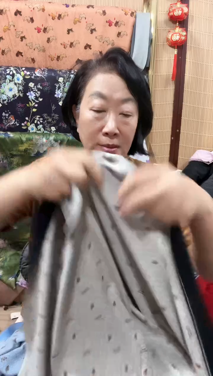 石墨烯双向黑2米布料