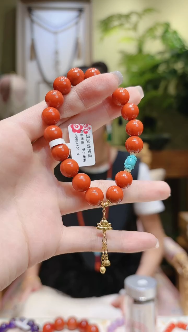 【闪购商品】南红玛瑙手串18K金镶嵌莲花长流苏圆珠南红手串