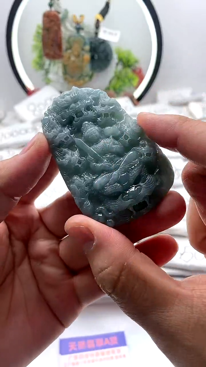 【闪购商品】翡翠颈饰未镶嵌虚空藏