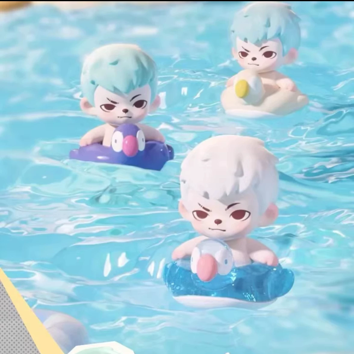 泳池派对mini萌粒手办盲袋可打孔当手机挂件